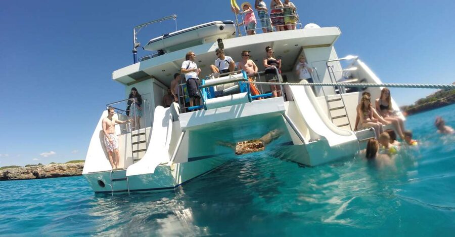 Mallorca: 4-Hour Eastern Coast Catamaran Cruise - The pass-by highlights along the shoreline
