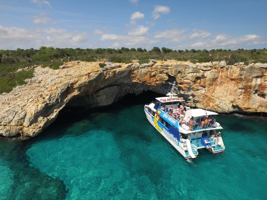 Mallorca: 4-Hour Eastern Coast Catamaran Cruise - The Moonfish Catamaran feel: clean, modern, and crew energy