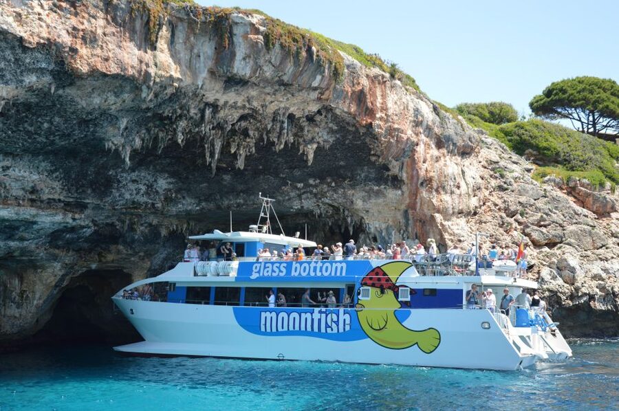 Mallorca: 4-Hour Eastern Coast Catamaran Cruise - How to pick the right start time and meeting setup