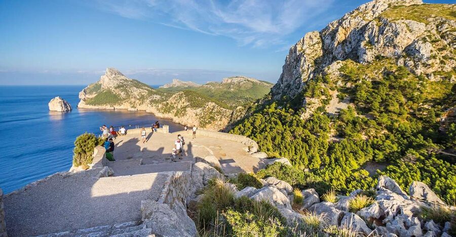 Mallorca: Alcudia Old Town, Market, and Formentor Beach - The Alcúdia Market: Local Shopping Without Feeling Like a Tourist Trap