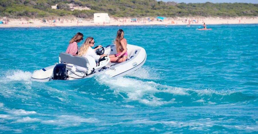 Mallorca. Boat Rental . Dare to explore - Captain Mundo and the no-stress feel for first-timers