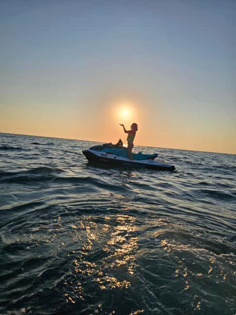 MALLORCA: CALA D'OR JET SKI TOUR, SUNRISE OR SUNSET - The 1-hour route: coasting out, passing along the shoreline, then turning toward Cala Mondrago