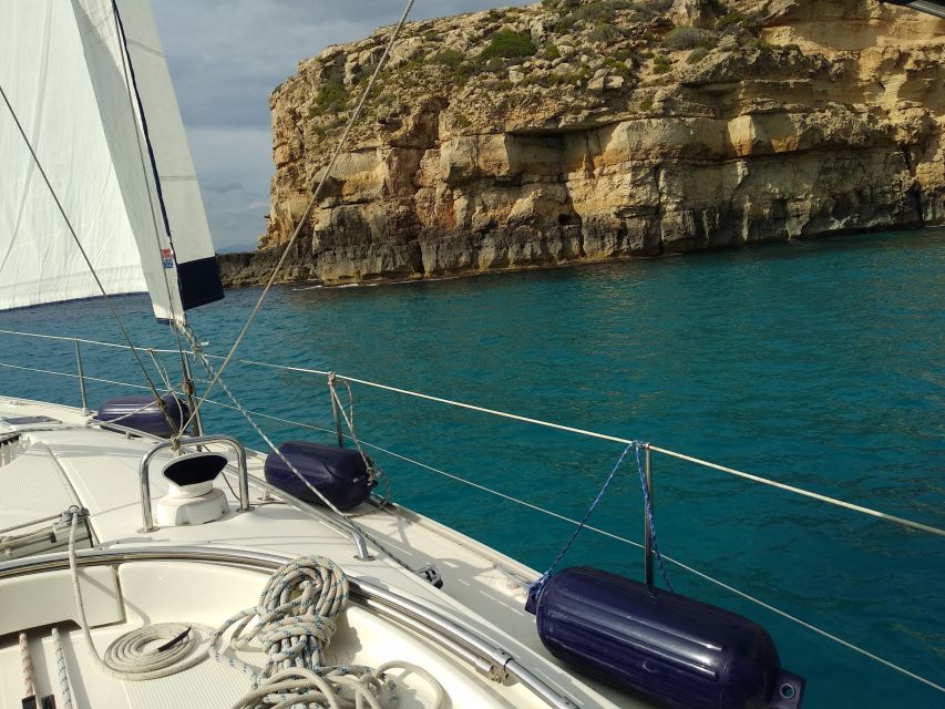 Mallorca: Cala Vella Boat Tour with Swiming, Food, & Drinks - Stops and downtime: how the pacing avoids the usual tourist-boat rush