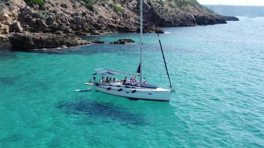 Mallorca: Cala Vella Boat Tour with Swiming, Food, & Drinks - Getting to the boat: Carrer de Virgili 27 and Club San Antonio de la Playa