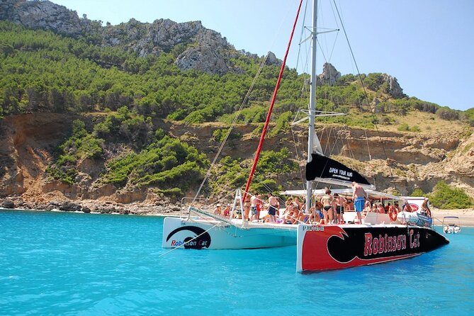 Mallorca Catamaran Tour in the Bay of Pollensa - Lunch on board: what you get and why it’s good value