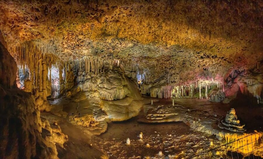 Mallorca: Day Trip to Caves of Hams & Optional Dinosaurland - The Pearl Factory Stop: Cultural Detour or Extra Time?