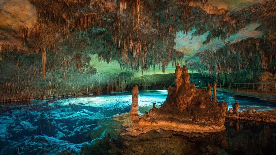 Mallorca: Drach and Hams Caves, and Porto Cristo Day Tour - Porto Cristo: use it as your reset after the caves