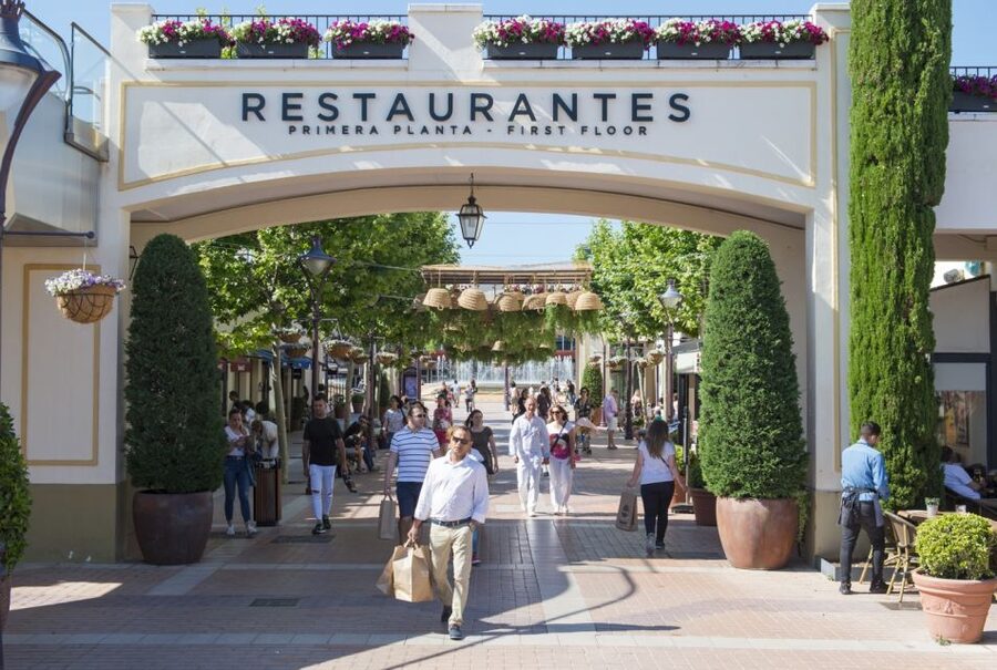 Mallorca: Fashion Outlet Shopping Excursion by Bus - Who This Tour Suits Best (and Who Might Not)