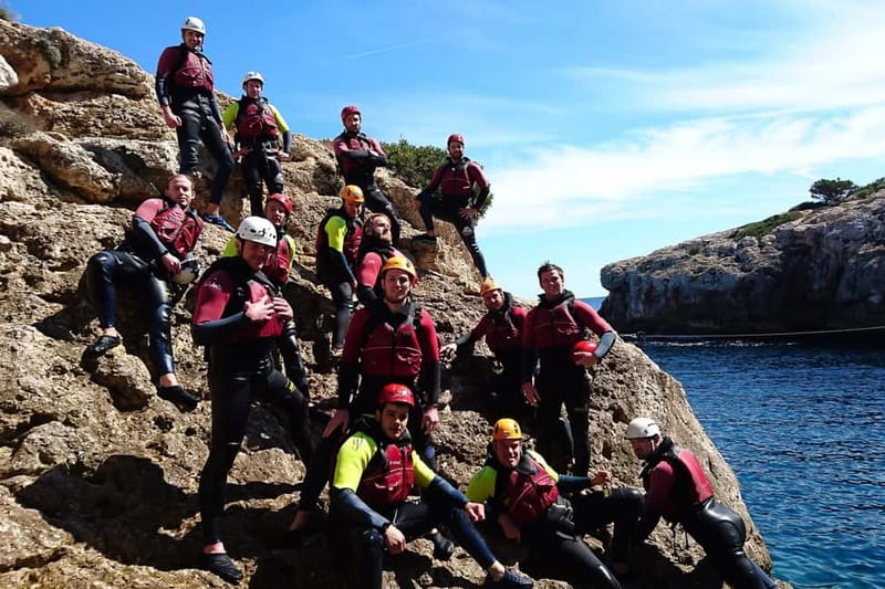 Mallorca: Half-Day Coasteering Experience - Abseiling and rock scrambling: how you get back up again