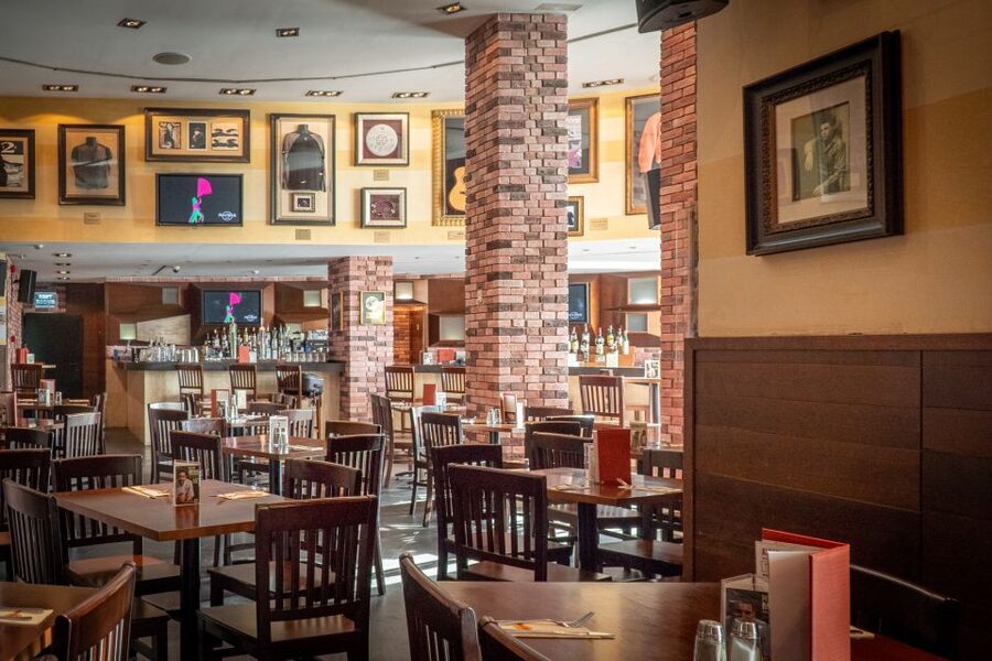 Mallorca: Hard Rock Cafe Entrance with Lunch or Dinner - Dessert and drinks: the part that makes it feel like a full deal
