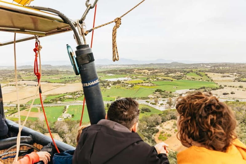 Mallorca: Hot Air Balloon Flight with Private Options - Boarding and the Takeoff From the Ground