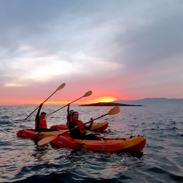 Mallorca: Kayak Sunset Tour from Ca'n Pastilla Beach - Surf Bar Finish: Drink and Spanish Tapa After the Paddle