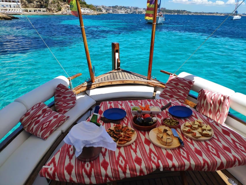 Mallorca: Llaüt Excursion around Palma with food and drinks - Drinks, snacks, and the fridge trick (it matters)