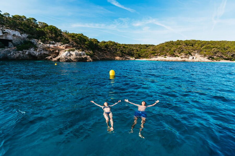 Mallorca: Midday or Sunset Sailing with Snacks and Open Bar - Who this tour suits best (and who may want a different option)