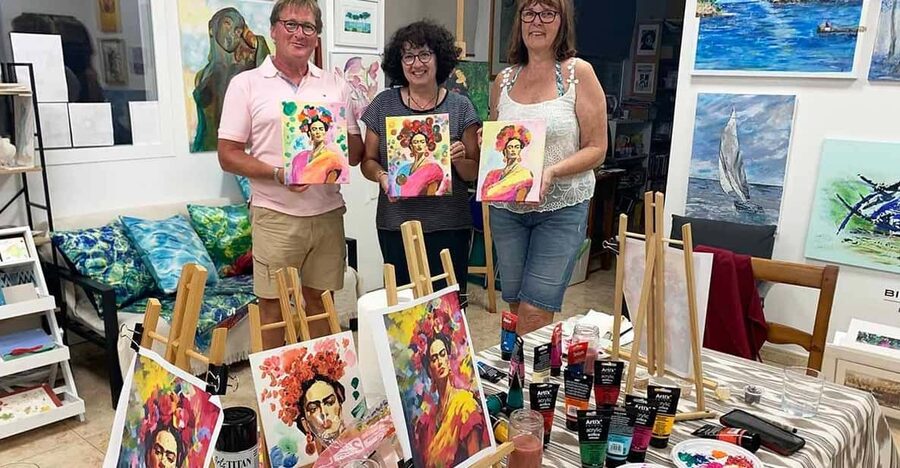 Mallorca/Porto Cristo: Paint your own Frida Kahlo - Why this Frida Kahlo workshop feels doable