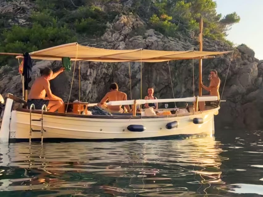 Mallorca: Private Boat Trip to Alcudia, Pollensa & Formentor - Your captain makes the day: Toni, Juan Carlos, and the tone of the trip
