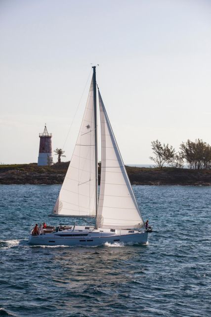 Mallorca: Private Sunset Cruise on a Sailing Yacht - Key things you’ll notice right away