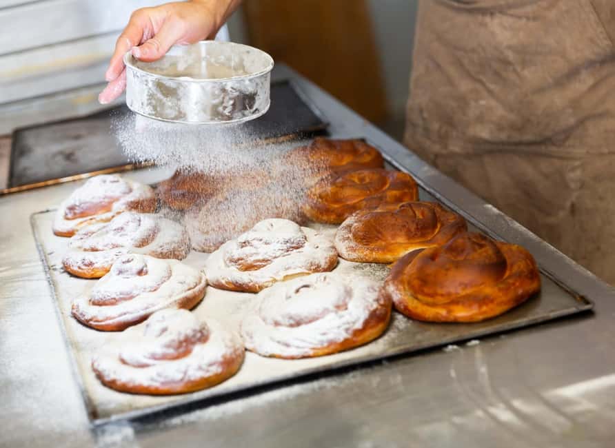 Mallorca: Private Tour with Ensaïmada & Fast Cathedral Entry - Ensaïmada tasting: why one pastry can teach you the island