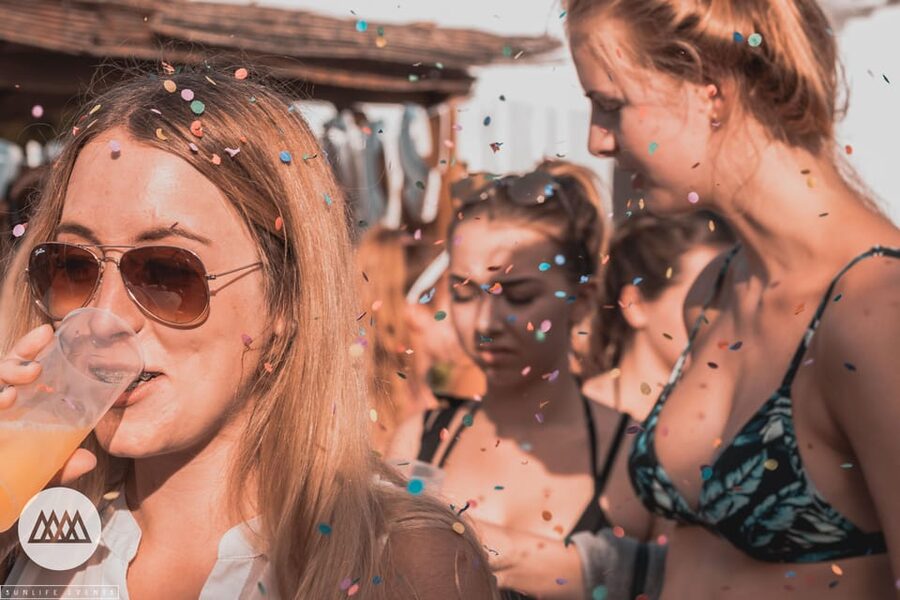 Mallorca: Project X Pool & Foam Party with Drinks & Snacks - Games That Actually Pull You In: Beer Pong, Twister, Twerk Contests