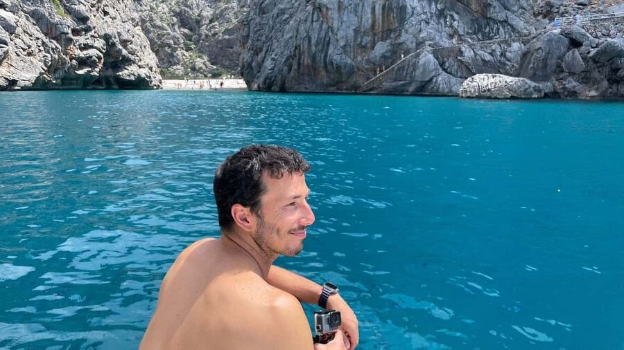 Mallorca: Sóller Boat Tour with Snorkeling and Snacks - A small private boat (up to 8) changes the whole feel