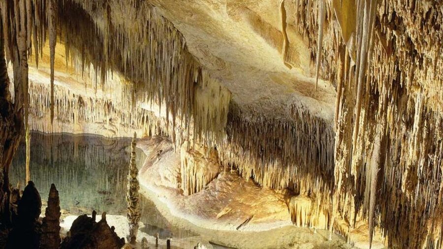 Mallorca: Ticket for Caves of Drach with Pickup Service - Entering the Caves of Drach: 121 Steps, Big Atmosphere