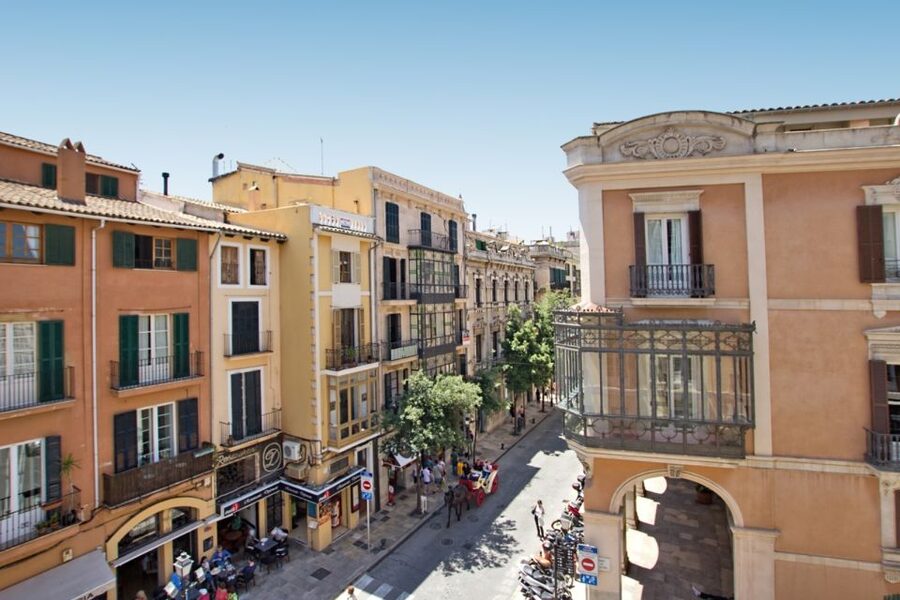 Mallorca: Transfer to Palma self-guided Tour - Key reasons this Palma day works