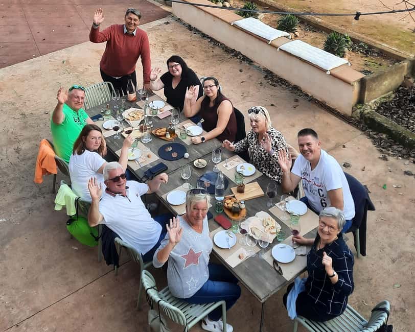 Mallorca: Wine Cellar Tour XL - including 3 Wine Tastings - Stop 1: photo stop, cellar visit, and your first wines with Majorcan food