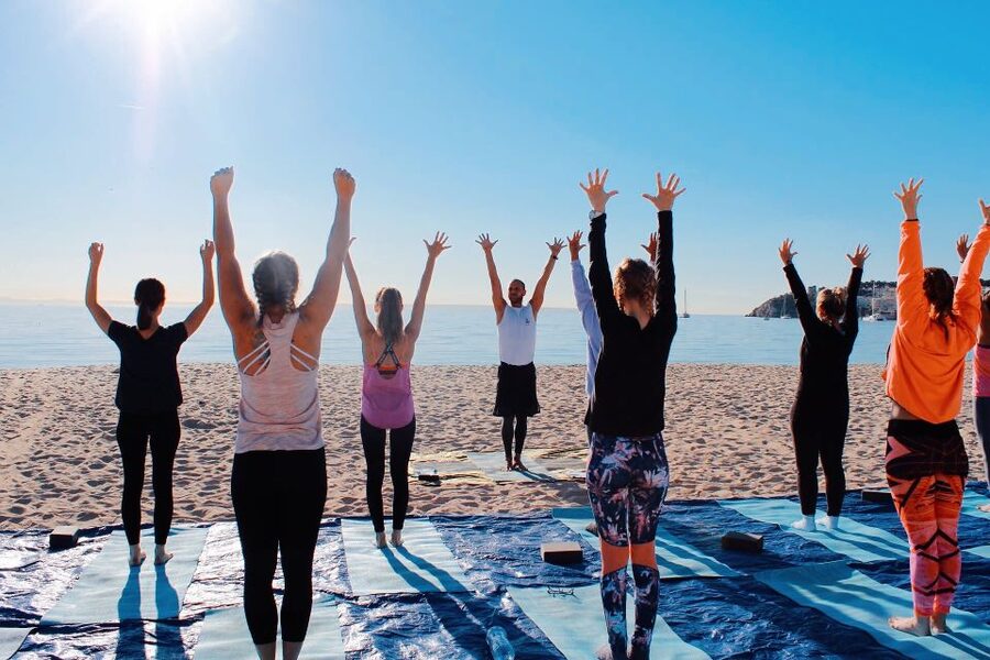 Mallorca: Yoga and Brunch on Palmanova Beach - Meeting Point at Il Chiringo: Find the Trees, Not the Confusion