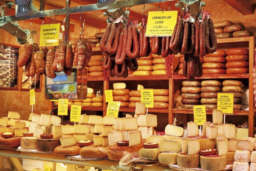 Palma: 2.5-Hour Chinatown Market Tour - Pere Garau quarter: workshops, textiles, perfume, and the working side