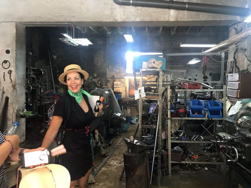 Palma: 2.5-Hour Chinatown Market Tour - The green market: where fresh shopping becomes a street-level education