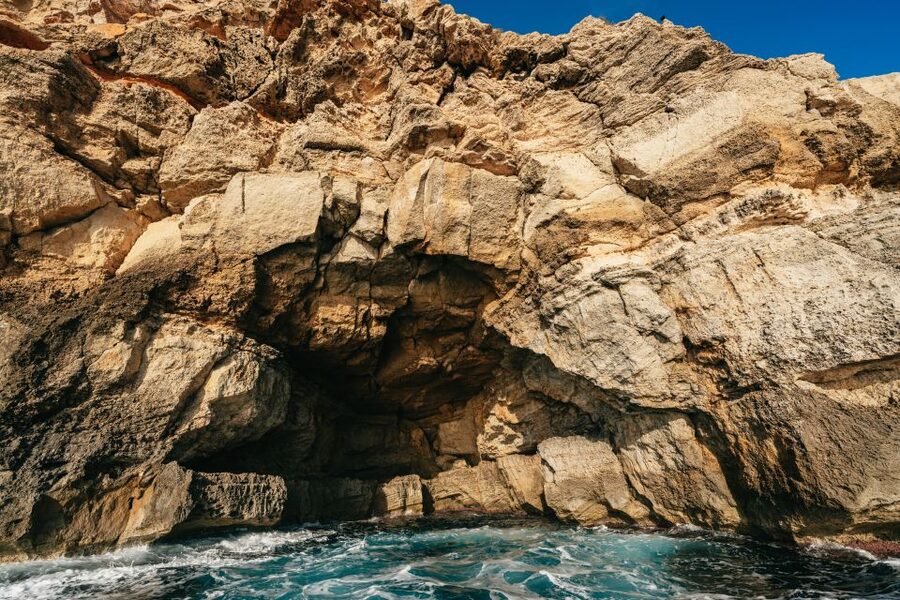 Palma Bay: 1-Hour Speedboat Adventure - Safety and Rules: The No-Phone, No-Glitter Reality