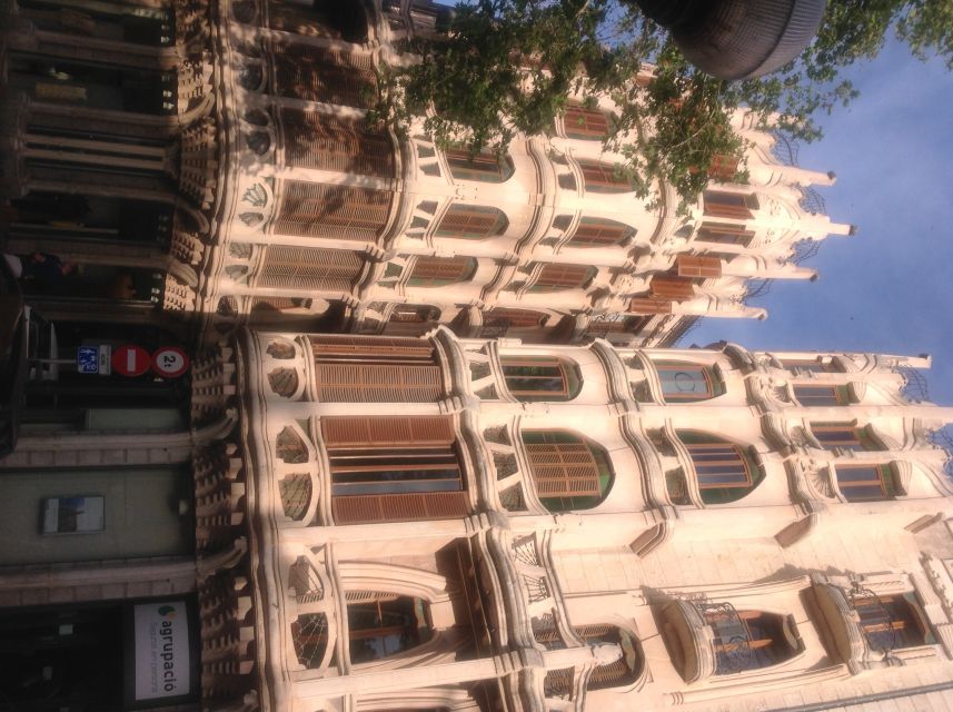 Palma: Culinary Tapas Tour of the Old Town - Guide Style Matters: The Human Touch in Palma