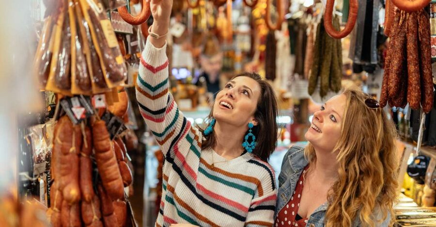 Palma de Mallorca: 10 Tastings Private Food Tour - Croqueta and coca de pimientos: the Palma classics you should taste