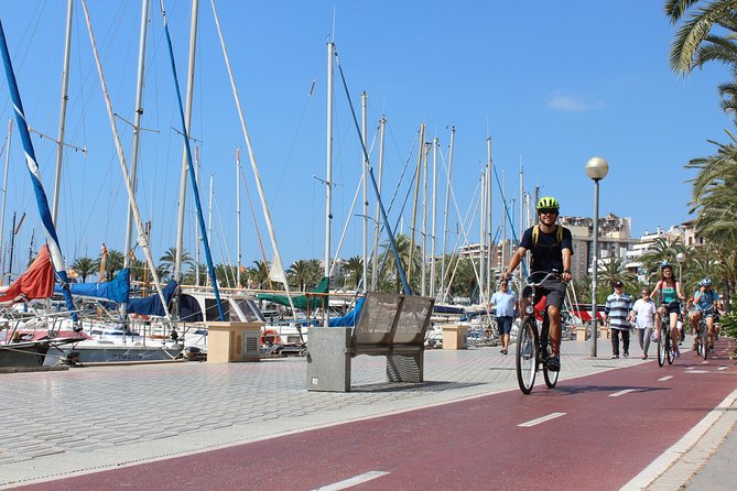 Palma de Mallorca 3-Hour Highlights and Tapas Tasting Bike Tour - Start at Call&Ride: Bikes, Helmets, and a Safety Brief