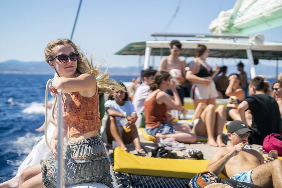 Palma de Mallorca: 5-Hour Catamaran Cruise with Lunch & Swim - Timing: Morning vs. Afternoon and Why the Return Matters