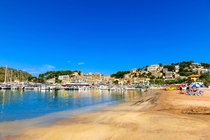Palma de Mallorca: City Walk Audio Guide in 7 Languages on Phone - Stop 5 (Pass By): Plaça Major and an old-town sense of atmosphere