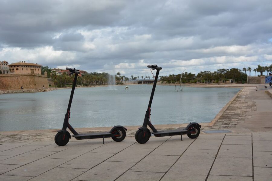 Palma de Mallorca: E-Scooter Rental - Why Palma feels perfect for an e-scooter day