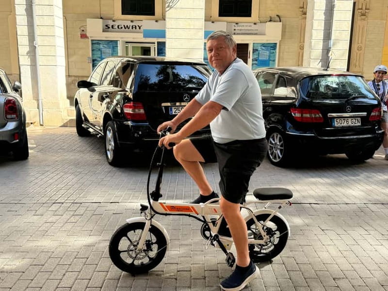 Palma de Mallorca: Exclusive Fat Tire e-Bike Rental - Price and value: $29 for an efficient Palma day slice
