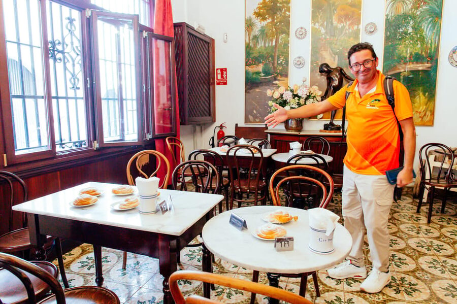 Palma de Mallorca: Foodie Walking Tour of the Old Town - Market time at Mercat de l’Olivar: how locals shop for flavor
