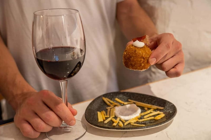 Palma de Mallorca: Gourmet Tapas and Wine Tour - Maura – Cafe & Bar: your closing tasting and the finish feel