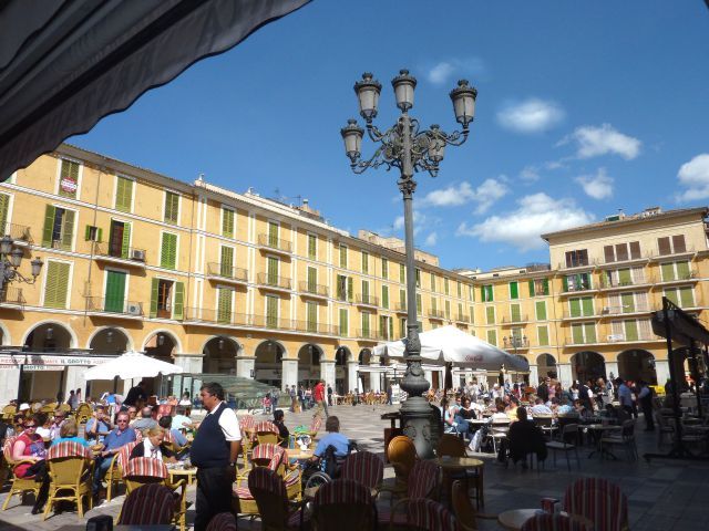 Palma de Mallorca: Guided Tour of the Old Town - Almudaina Palace and the Palma Layers You Can Feel