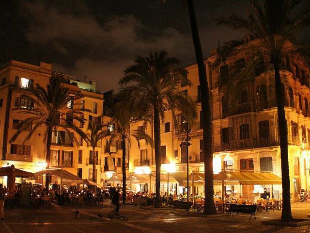 Palma de Mallorca: Old Town Atmospheric Evening Tour - Price and value: is $46 worth it for 2 hours?