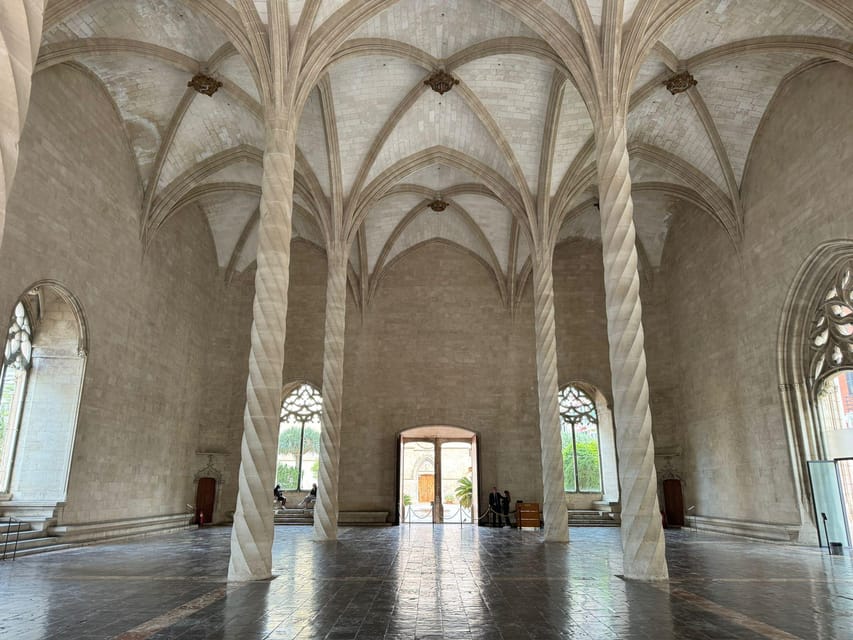 Palma de Mallorca Old Town Guided Bike Tour (Small Groups) - Why bike the Old Town instead of walking Palma’s top sights