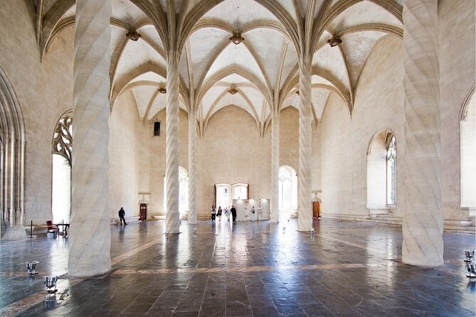 Palma de Mallorca: Out of the Crowds Walking Tour - Santa Eulalia Church: a closer look at Palma’s spiritual side