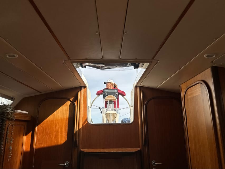 Palma de Mallorca: Sailing Boat Trip with Skipper & Tapas - Why the Beneteau Oceanis 390 makes this feel like real sailing