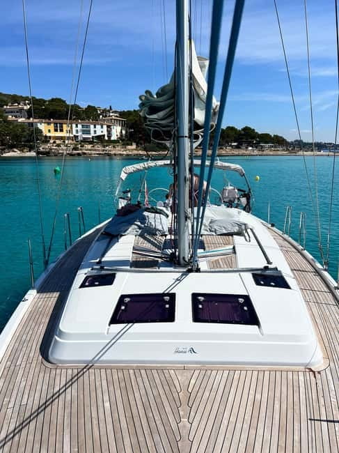 Palma de Mallorca: Sailing Tour with Drinks and Tapas - The return sail: scenic views without the frantic schedule