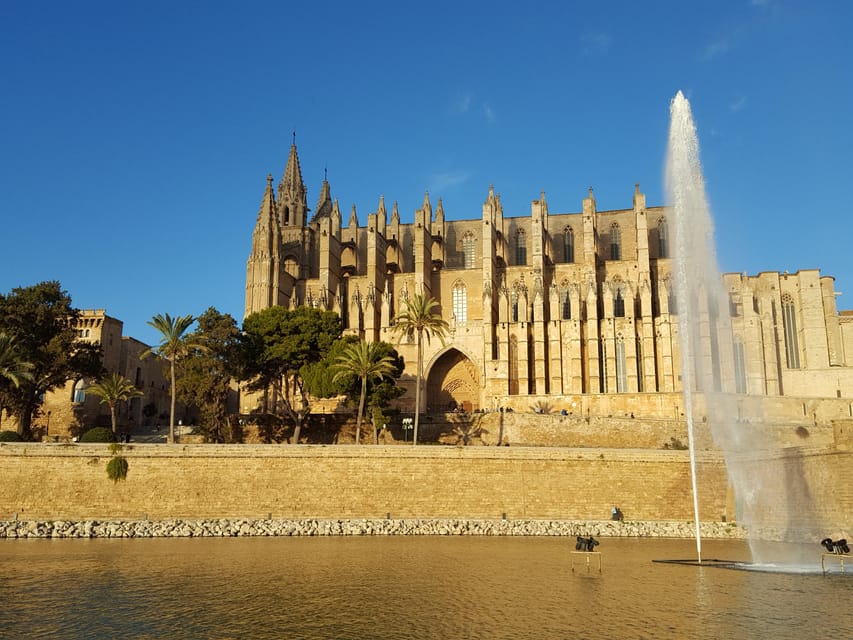 PALMA DE MALLORCA & SOLLER MIT BAHN & STADTFÜHRUNG ab Palma - Returning late afternoon: tram back to Sóller, train back to Palma