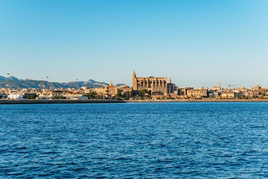 Palma de Mallorca: Sunset Boat Tour - Getting the Best Experience: Tips That Actually Matter