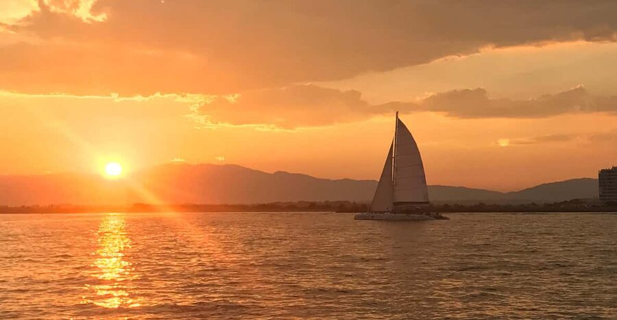 Palma de Mallorca: Sunset Sailing Catamaran Trip with Drink - Key Highlights That Matter