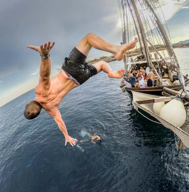 Palma de Mallorca: Wooden Sailboat; Food, Views & History - Rafael Verdera (1841): what a real wooden sailing day feels like